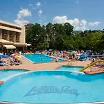 Laguna 2* ساني بيتش